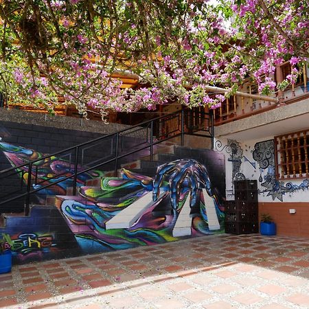 Casa Kayam Art Hostel Coliving Coworking Guatapé 외부 사진