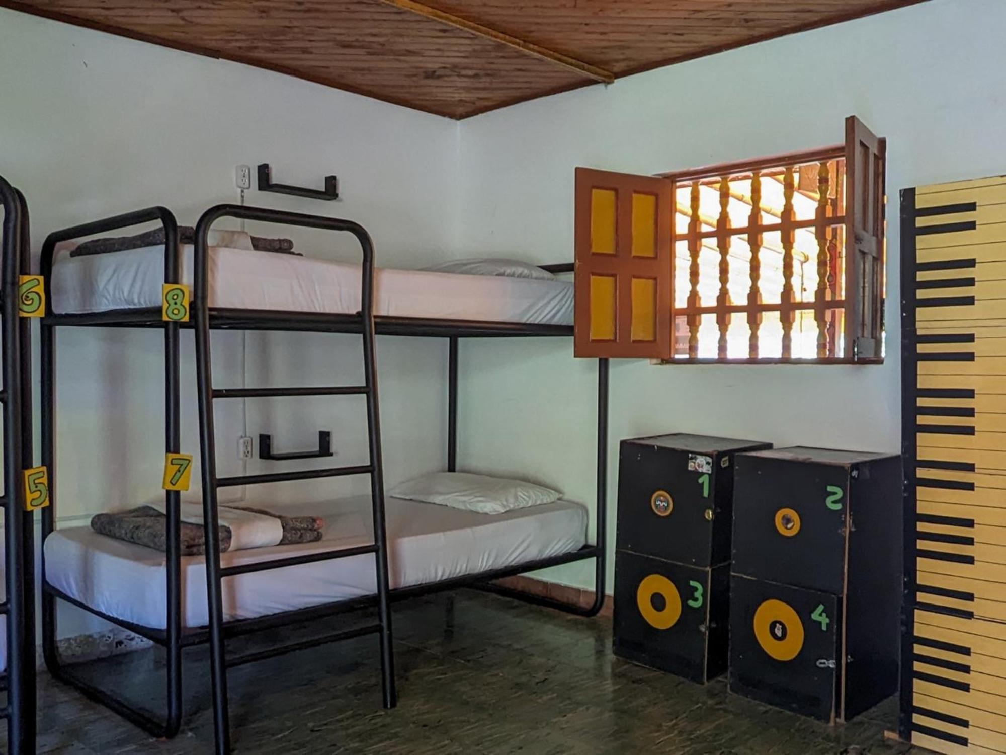 Casa Kayam Art Hostel Coliving Coworking Guatapé 객실 사진